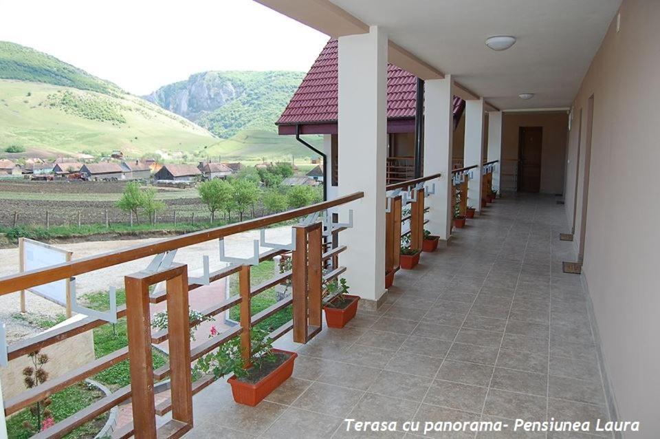 Pension Laura Cheile Turzii Petrestii de Jos Bagian luar foto